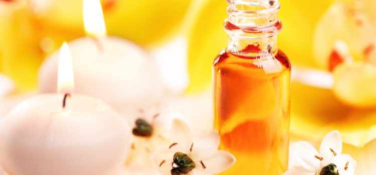 12 huiles essentielles pour apaiser le stress et l’anxiété : une relaxation naturelle grâce à l’aromathérapie