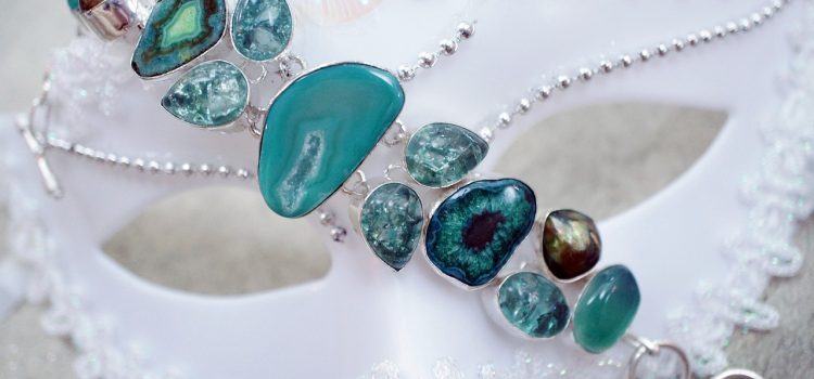 Porter un bracelet chemin de vie pour homme : comment choisir vos pierres ?